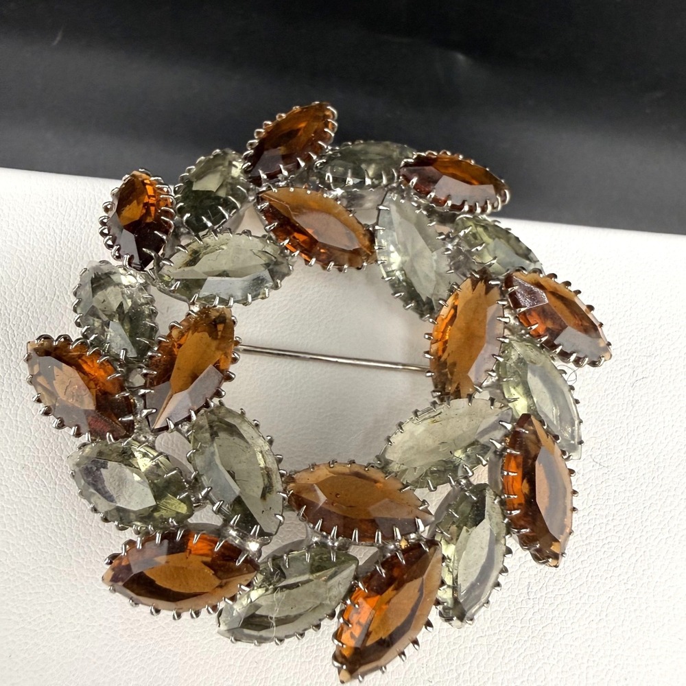 Vintage Rhinestone Brooch Wreath Open Back Silver Tone Brown Smoky